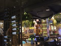 大堂-临界音乐酒馆·小龙虾·江湖菜(华熙LIVE·鱼洞店)