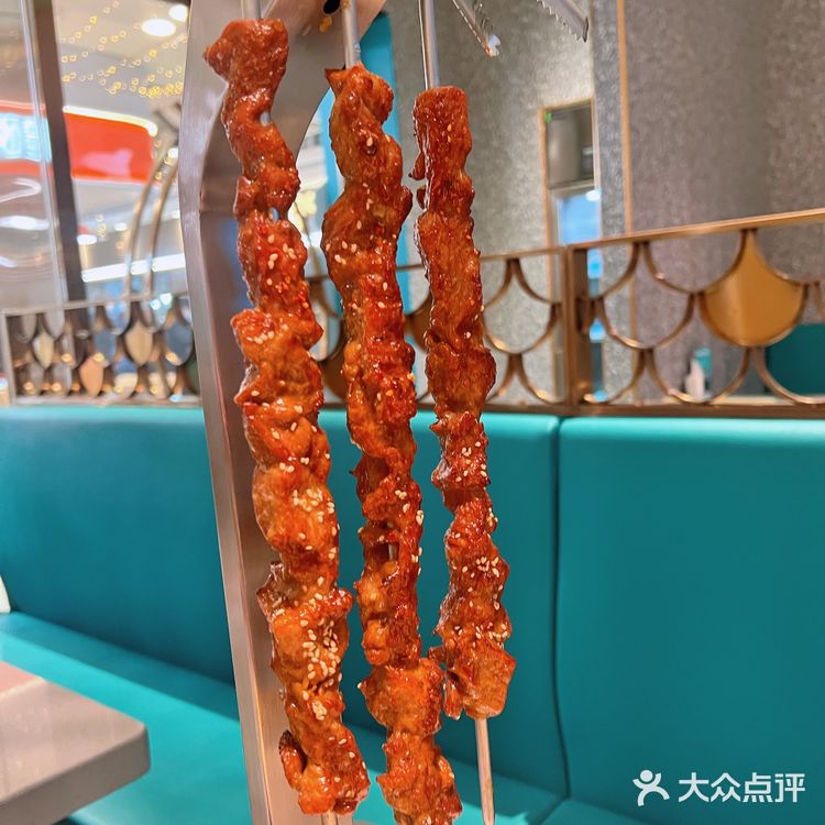 米饭🍚、饮料🥤、零食都是免费🆓自取，应了那句话该省省、该花花