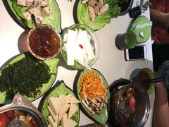-一叶一世界·素食餐厅(锦华万达店)