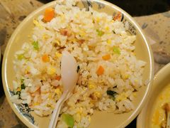 -小龙坎火锅(湖滨银泰in77店)
