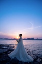 -雪中彩影婚纱摄影·微光艺术中心