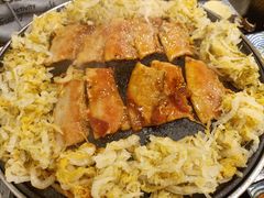 烤酸菜-燚店·铁板鱼蛙·烤肉·烤串(北新桥店)