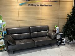 -瑞尔齿科(上海长风大悦城店)