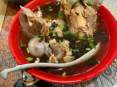 棒子骨-老谢野馄饨(延安路店)