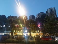 -去吃小龙虾·江湖菜·烧烤(南滨路店)