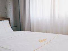 -德全心悦酒店(北京金台路地铁站店)