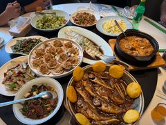-五谷丰登农家院·地道胶东菜·海鲜烧烤(威海店)