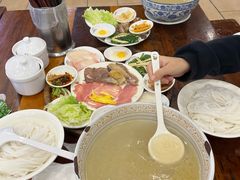 -桥香园云南过桥米线(金马碧鸡店)