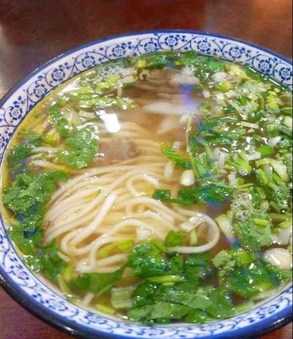 兰州老马拉面-"这家店居然没有点评? 我们中午打球90.