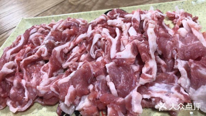 牛九铜火锅图片