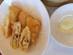 脆皮鲜虾腐皮卷-名苑皇宫酒家(来魅力壁画村店)