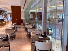 -怡咖啡海鲜自助餐厅(浦东香格里拉店)