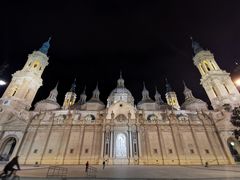 -皮拉尔圣母圣殿主教座堂