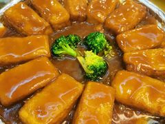 -东方之猪四更烤乳猪(金垦总店)