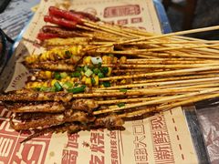 -老街烧烤大排档·地道湖北菜·龙虾馆(汉口火车站店)