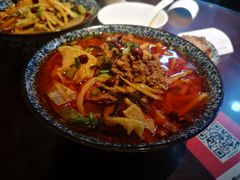 -粉家柳州螺蛳粉(杨宅路店)