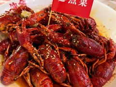 -侠舍·江湖小龙虾大排档(沌口总店)