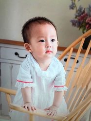 -亲吻宝贝儿童摄影
