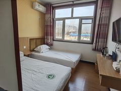 -北京龙庆四季香农家饭庄·灶台鱼·碳烤虹鳟鱼(龙庆峡店)