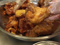 原味炸鸡和酱油鸡双拼-MI WU FACTORY米屋美食工厂餐厅(绿地店)