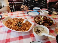 -洪霞餐馆·川菜·鲜货现炒(两江春城店)