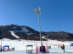 -鳌山滑雪度假区