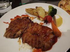 猪颈肉配泰味酸辣汁-IL Forno 意坊·意大利餐厅(温州万象城店)