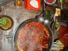 -周小明火锅(黑金冠社区店)