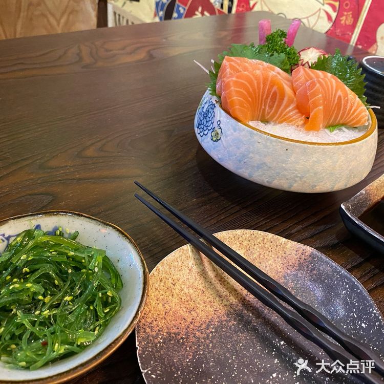太热了又拿来冰水降温，也没有不耐烦