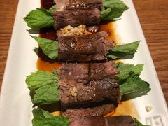 -云海肴·汽锅鸡·云南菜(天山百盛优客店)