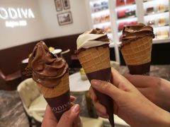 双拼软冰淇淋-GODIVA(王府井apm店)