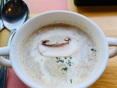 奶油蘑菇汤-安妮意大利餐厅(世贸天阶店)