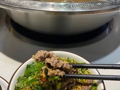 -乡土黄·鲜牛肉火锅·小龙虾(兴业街店)