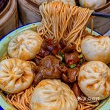 在骡马市！！连吃一个星期！！吼吼吃！！！