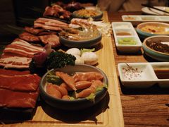 -明洞阿姨·韩式酱蟹烤肉·创意料理(三元桥店)