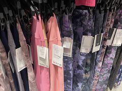 -lululemon(比斯特购物村店)