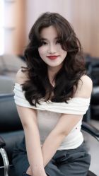 -苑苑发型设计