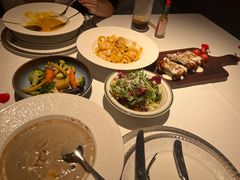 -Mogul Eatery·大亨餐酒馆