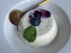 意大利奶冻-MONICH牛排融合餐厅(和义大道购物中心店)