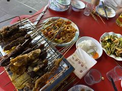 -烤满分·东北烧烤(首经贸店)