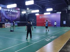 -尤尼克斯羽毛球主题馆