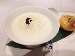 蜜汁雪燕炖双皮奶-Yan Ting 宴庭中餐厅(上海静安瑞吉酒店)