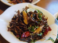 -隔壁老王·家常云南菜(花巷店)