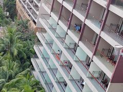 -三亚湾海居铂尔曼度假酒店
