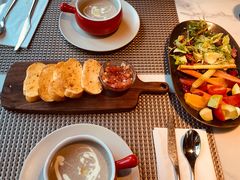 白松露风味奶油蘑菇汤-MOCUS莫卡斯餐厅(祥云小镇店)
