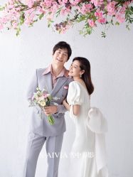 -雪中彩影婚纱摄影·微光艺术中心