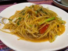 -香巴拉云南餐厅(华莱坞店)