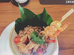 -Chom Cafe and Restaurant