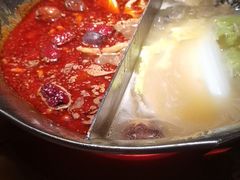 台湾麻辣锅vs花椒鸡锅vs养生锅-湊湊火锅·茶憩(上海合生汇店)