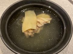 酸木瓜松茸乌鸡汤-半山腰·云南菜(侨福芳草地店)